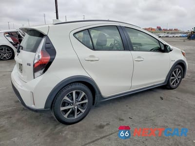 Trzecie zdjęcie samochodu z tyłu: 2018 TOYOTA PRIUS C VIN:JTDKDTB38J1606258 - miniatura