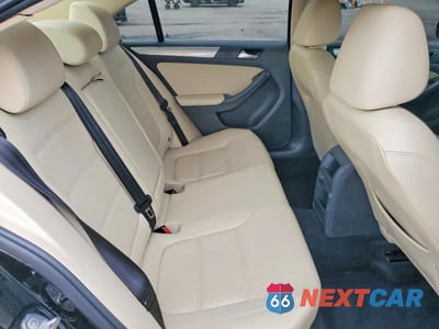 Zdjęcie 10 z 11 samochodu: 2017 VOLKSWAGEN JETTA SE VIN:3VWDB7AJ3HM365659 - miniatura