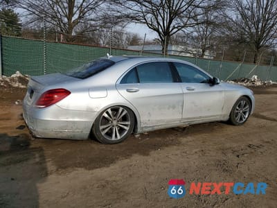 Trzecie zdjęcie samochodu z tyłu: 2015 MERCEDES-BENZ S 550 4MATIC VIN:WDDUG8FB1FA175614 - miniatura