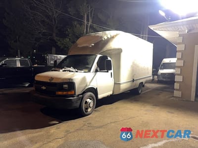 Drugie zdjęcie samochodu z przodu: 2005 CHEVROLET EXPRESS G3500 VIN:1GBHG31U851174115 - miniatura