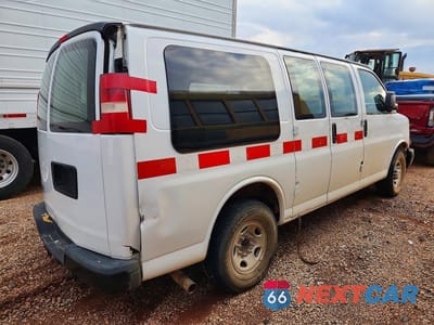 Trzecie zdjęcie samochodu z tyłu: 2014 CHEVROLET EXPRESS G2500 VIN:1GCWGFBA4E1130573 - miniatura