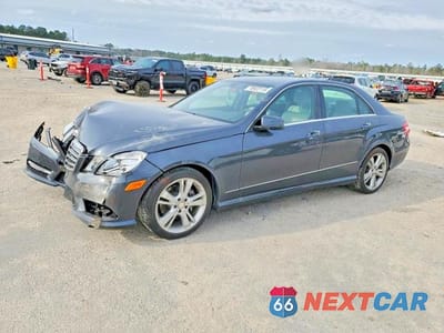 2013 MERCEDES-BENZ E 350 WDDHF5KB6DA729073 - główne zdjęcie licytacji z USA - miniatura