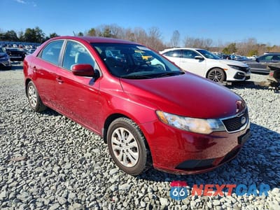 Czwarte zdjęcie samochodu z boku: 2011 KIA FORTE EX VIN:KNAFU4A21B5892042 - miniatura