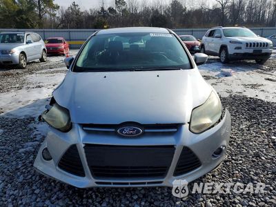 Piąte zdjęcie samochodu w środku: 2012 FORD FOCUS SE VIN:1FAHP3F26CL154441 - miniatura