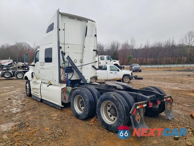 Trzecie zdjęcie samochodu z tyłu: 2021 INTERNATIONAL LT625 SEMI TRUCK VIN:3HSDZAPR6MN845635 - miniatura