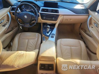 Zdjęcie 8 z 12 samochodu: 2012 BMW 328 I VIN:WBA3A5C54CF348770 - miniatura