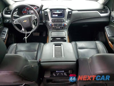 Zdjęcie 8 z 12 samochodu: 2020 CHEVROLET SUBURBAN C1500 PREMIER VIN:1GNSCJKC0LR213146 - miniatura