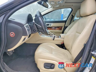 Zdjęcie 7 z 12 samochodu: 2015 JAGUAR XF 2.0T PREMIUM VIN:SAJWA0FS4FPU62756 - miniatura