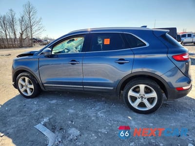 Drugie zdjęcie samochodu z przodu: 2018 LINCOLN MKC PREMIERE VIN:5LMCJ1D90JUL23265 - miniatura