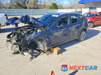 2013 BMW X1 XDRIVE28I WBAVL1C53DVR83322 - główne zdjęcie licytacji z USA - miniatura