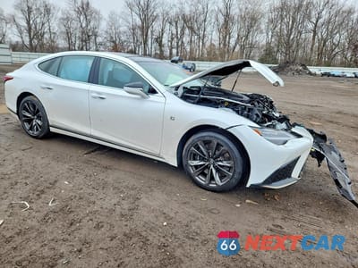 Czwarte zdjęcie samochodu z boku: 2023 LEXUS LS 500 BASE VIN:JTHF51GF6P5011639 - miniatura