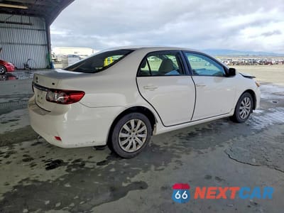 Trzecie zdjęcie samochodu z tyłu: 2012 TOYOTA COROLLA BASE VIN:JTDBU4EE6C9175071 - miniatura