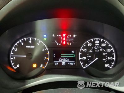 Zdjęcie 9 z 13 samochodu: 2017 NISSAN SENTRA S VIN:3N1AB7AP4HY365370 - miniatura