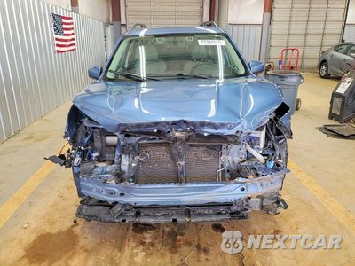 Piąte zdjęcie samochodu w środku: 2020 SUBARU FORESTER PREMIUM VIN:JF2SKAJC2LH518863 - miniatura