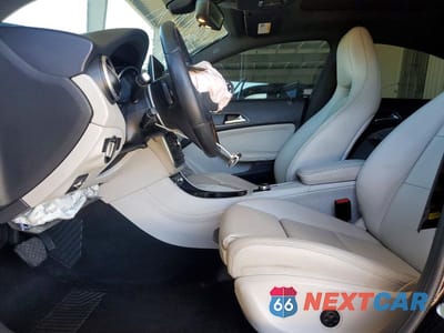 Zdjęcie 7 z 11 samochodu: 2016 MERCEDES-BENZ CLA 250 VIN:WDDSJ4EB4GN351519 - miniatura