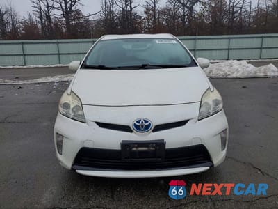 Piąte zdjęcie samochodu w środku: 2013 TOYOTA PRIUS VIN:JTDKN3DU6D5545119 - miniatura
