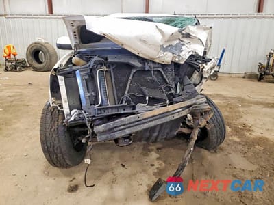 Piąte zdjęcie samochodu w środku: 2013 GMC YUKON DENALI VIN:1GKS2EEF7DR118274 - miniatura