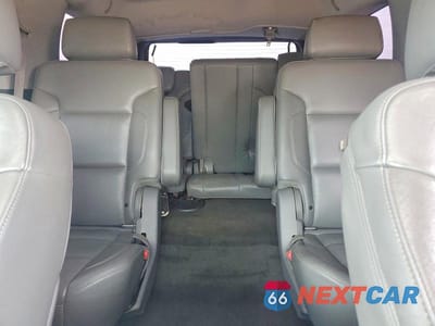 Zdjęcie 10 z 12 samochodu: 2019 CHEVROLET TAHOE K1500 LT VIN:1GNSKBKC9KR350402 - miniatura