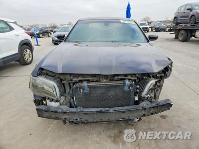 Piąte zdjęcie samochodu w środku: 2018 CHRYSLER 300 S VIN:2C3CCABG9JH201661 - miniatura