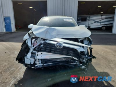 Piąte zdjęcie samochodu w środku: 2025 TOYOTA RAV4 XLE PREMIUM VIN:2T3B6RFV4SW088337 - miniatura