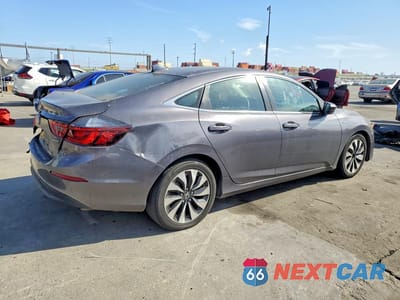 Trzecie zdjęcie samochodu z tyłu: 2021 HONDA INSIGHT EX VIN:19XZE4F54ME011499 - miniatura