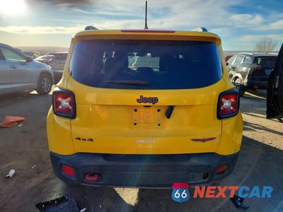 Zdjęcie 6 z 11 samochodu: 2015 JEEP RENEGADE TRAILHAWK VIN:ZACCJBCT4FPC16125 - miniatura