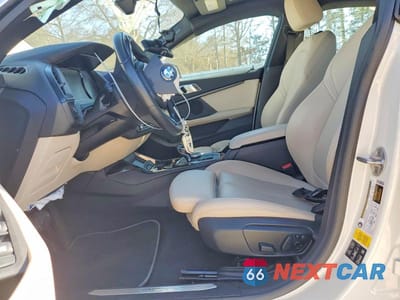 Zdjęcie 7 z 11 samochodu: 2021 BMW 228XI VIN:WBA73AK00M7G50467 - miniatura