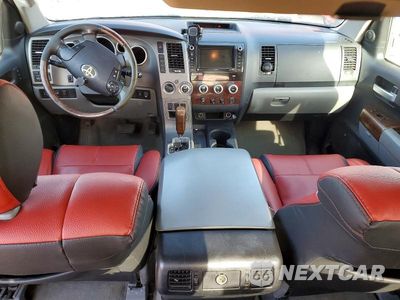 Zdjęcie 8 z 11 samochodu: 2010 TOYOTA TUNDRA CREWMAX LIMITED VIN:5TFHW5F13AX137098 - miniatura