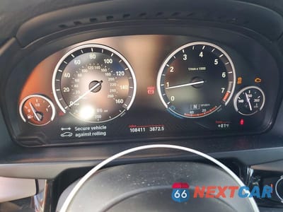 Zdjęcie 9 z 12 samochodu: 2014 BMW X5 XDRIVE50I VIN:5UXKR6C53E0C03658 - miniatura