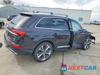 Trzecie zdjęcie samochodu z tyłu: 2020 AUDI Q7 PREMIUM PLUS VIN:WA1LXAF74LD009102 - miniatura