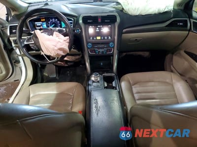 Zdjęcie 8 z 12 samochodu: 2018 FORD FUSION SE VIN:3FA6P0HD3JR283420 - miniatura