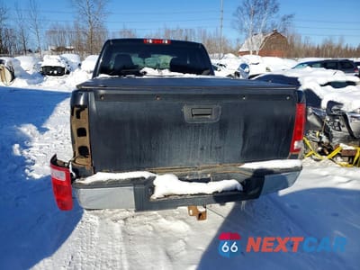 Zdjęcie 6 z 12 samochodu: 2008 GMC SIERRA K1500 VIN:2GTEK19J281279257 - miniatura