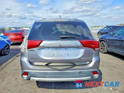 Zdjęcie 6 z 13 samochodu: 2018 MITSUBISHI OUTLANDER ES VIN:JA4AD2A38JZ012725 - miniatura