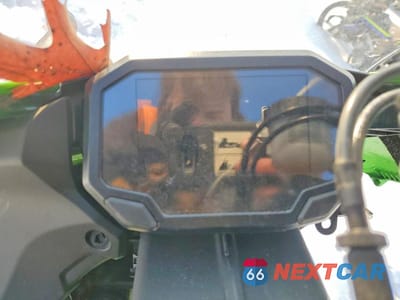 Zdjęcie 7 z 9 samochodu: 2024 KAWASAKI ZX636 K VIN:JKBZXJK16RA001360 - miniatura