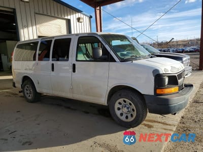 Czwarte zdjęcie samochodu z boku: 2009 CHEVROLET EXPRESS G1500 VIN:1GNFH154191146068 - miniatura