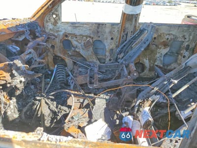 Zdjęcie 7 z 11 samochodu: 2017 CHEVROLET SUBURBAN K1500 VIN:1GNSKKEC6HR297789 - miniatura