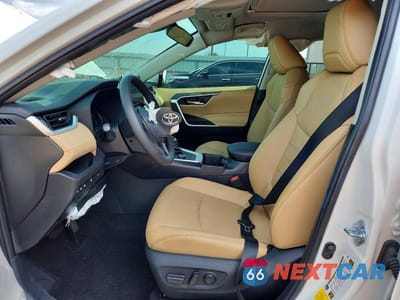 Zdjęcie 7 z 12 samochodu: 2025 TOYOTA RAV4 XLE PREMIUM VIN:2T3B6RFV4SW088337 - miniatura