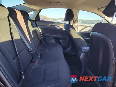 Zdjęcie 10 z 11 samochodu: 2021 KIA FORTE FE VIN:3KPF24AD9ME359194 - miniatura