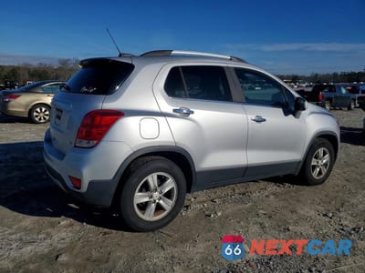 Trzecie zdjęcie samochodu z tyłu: 2019 CHEVROLET TRAX 1LT VIN:KL7CJLSB4KB962834 - miniatura