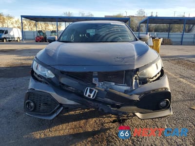 Piąte zdjęcie samochodu w środku: 2018 HONDA CIVIC SPORT VIN:SHHFK7H48JU230925 - miniatura