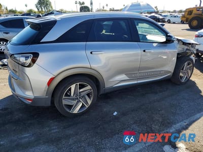 Trzecie zdjęcie samochodu z tyłu: 2022 HYUNDAI NEXO LIMITED VIN:KM8J84A67NU023018 - miniatura