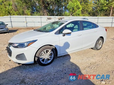 2019 CHEVROLET CRUZE LT 1G1BE5SM9K7123791 - główne zdjęcie licytacji z USA - miniatura