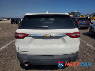 Zdjęcie 6 z 13 samochodu: 2018 CHEVROLET TRAVERSE LS VIN:1GNERFKW4JJ107636 - miniatura