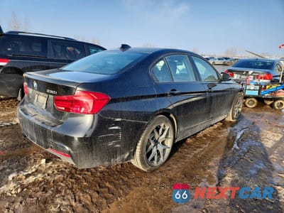 Trzecie zdjęcie samochodu z tyłu: 2018 BMW 330 XI VIN:WBA8D9G51JNU67670 - miniatura