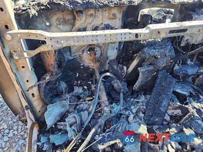 Zdjęcie 9 z 11 samochodu: 2024 TESLA MODEL Y VIN:7SAYGDEE3RA254455 - miniatura