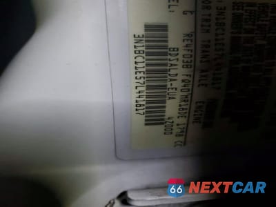 Zdjęcie 14 z 14 samochodu: 2007 NISSAN VERSA 1.8 S VIN:3N1BC11E57L441817 - miniatura