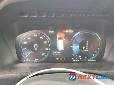 Zdjęcie 9 z 14 samochodu: 2018 VOLVO XC90 T8 VIN:YV4BR0PK2J1385124 - miniatura