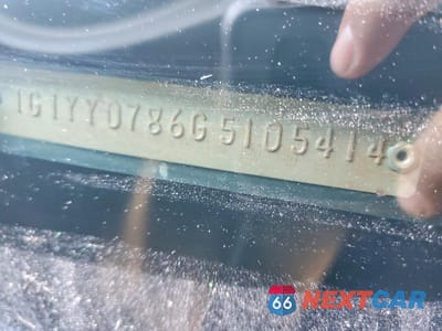 Zdjęcie 12 z 12 samochodu: 1986 CHEVROLET CORVETTE VIN:1G1YY0786G5105414 - miniatura