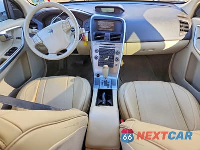 Zdjęcie 8 z 13 samochodu: 2010 VOLVO XC60 T6 VIN:YV4992DZ6A2062670 - miniatura