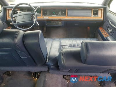 Zdjęcie 8 z 11 samochodu: 1994 LINCOLN TOWN CAR EXECUTIVE VIN:1LNLM81W6RY704376 - miniatura